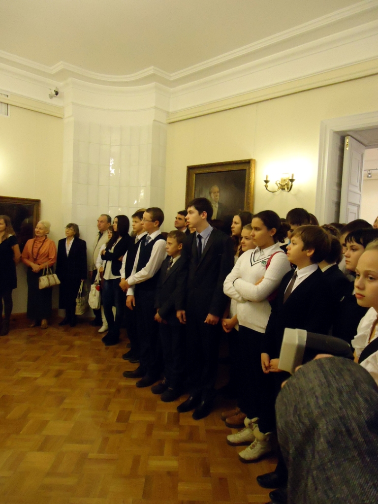 15 ноября 2012 года наш 7А класс МБОУ лицей №  44 посетил открытие выставки московского художника Ильи Александровича Каверзнева. 